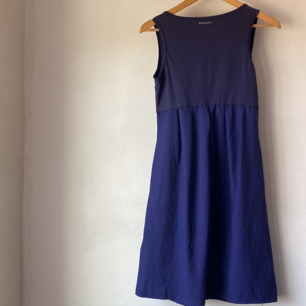 Columbia XS Blue Polka Dot Omni-Shade Sport Dress - Picture 3 of 12